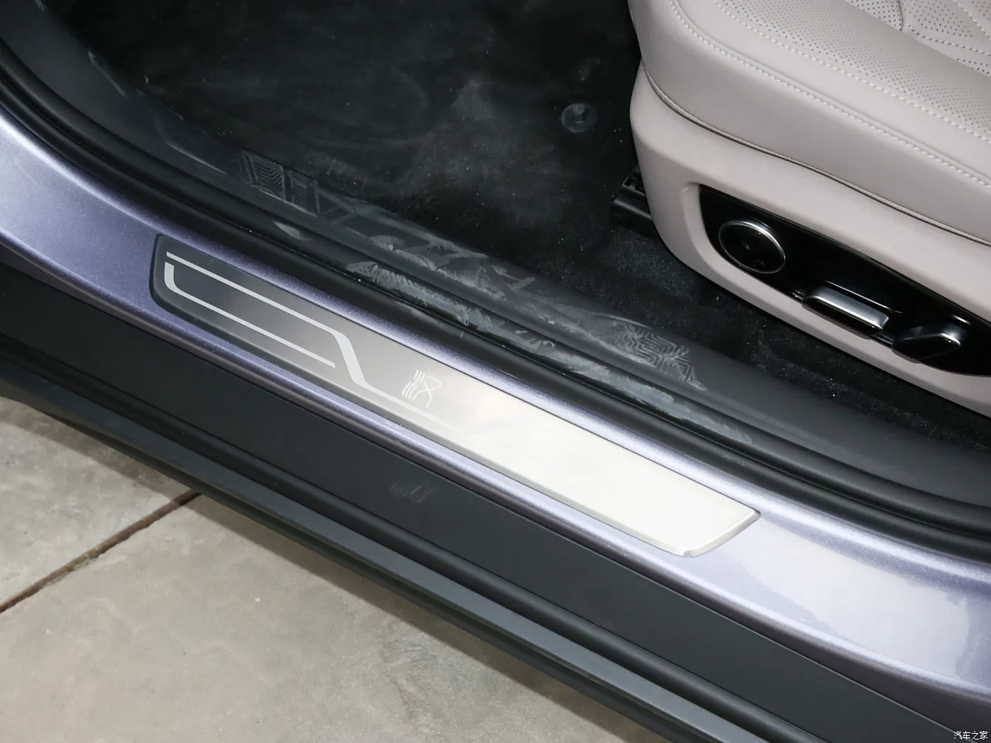 Han EV Glory Version. Dual-Pane Acoustic Glass, 4995mm Premium Length, 75kw High-Speed Charging. Quality Electric