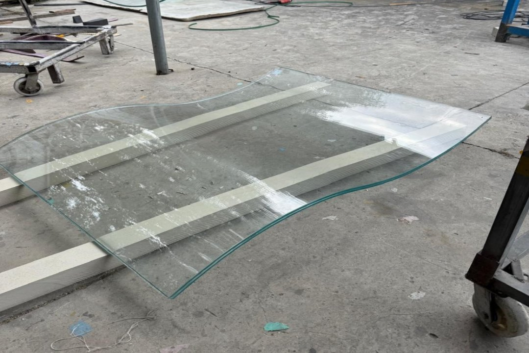 Sound Insulation Laminated Hot Bent Glass 5mm/6mm/8mm/10mm/12mm/15mm/19mm for Office Partition/Residential Wall/Hotel Room/Commercial Hall Price