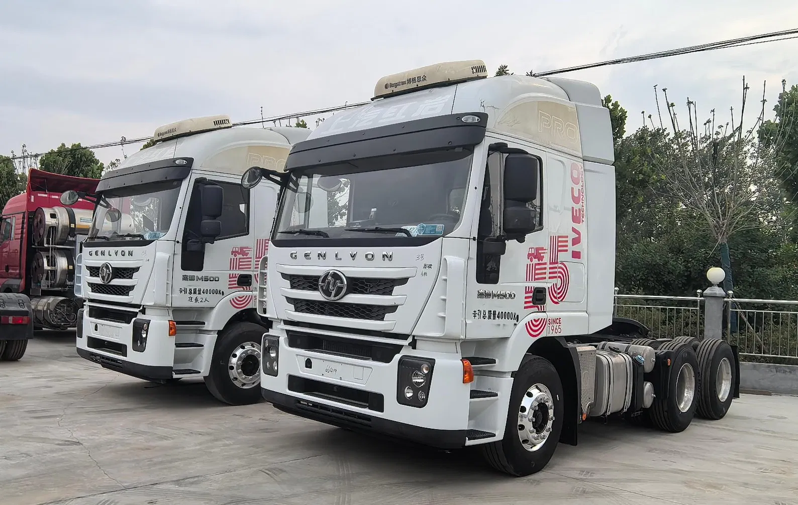 Reliable Saic Hongyan Jieshi 430HP 6X4 Commercial Truck for Sale