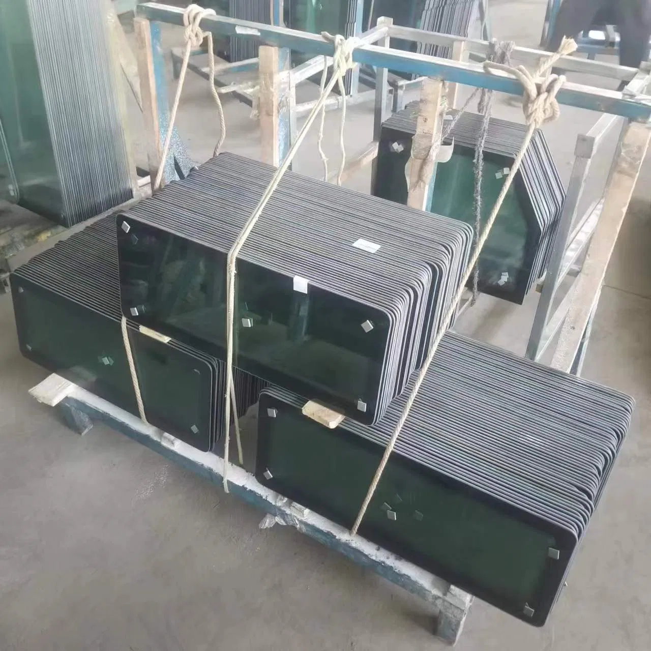 Customized Automotive Door Window Glass/ Parabrisas/Car Front Windshield