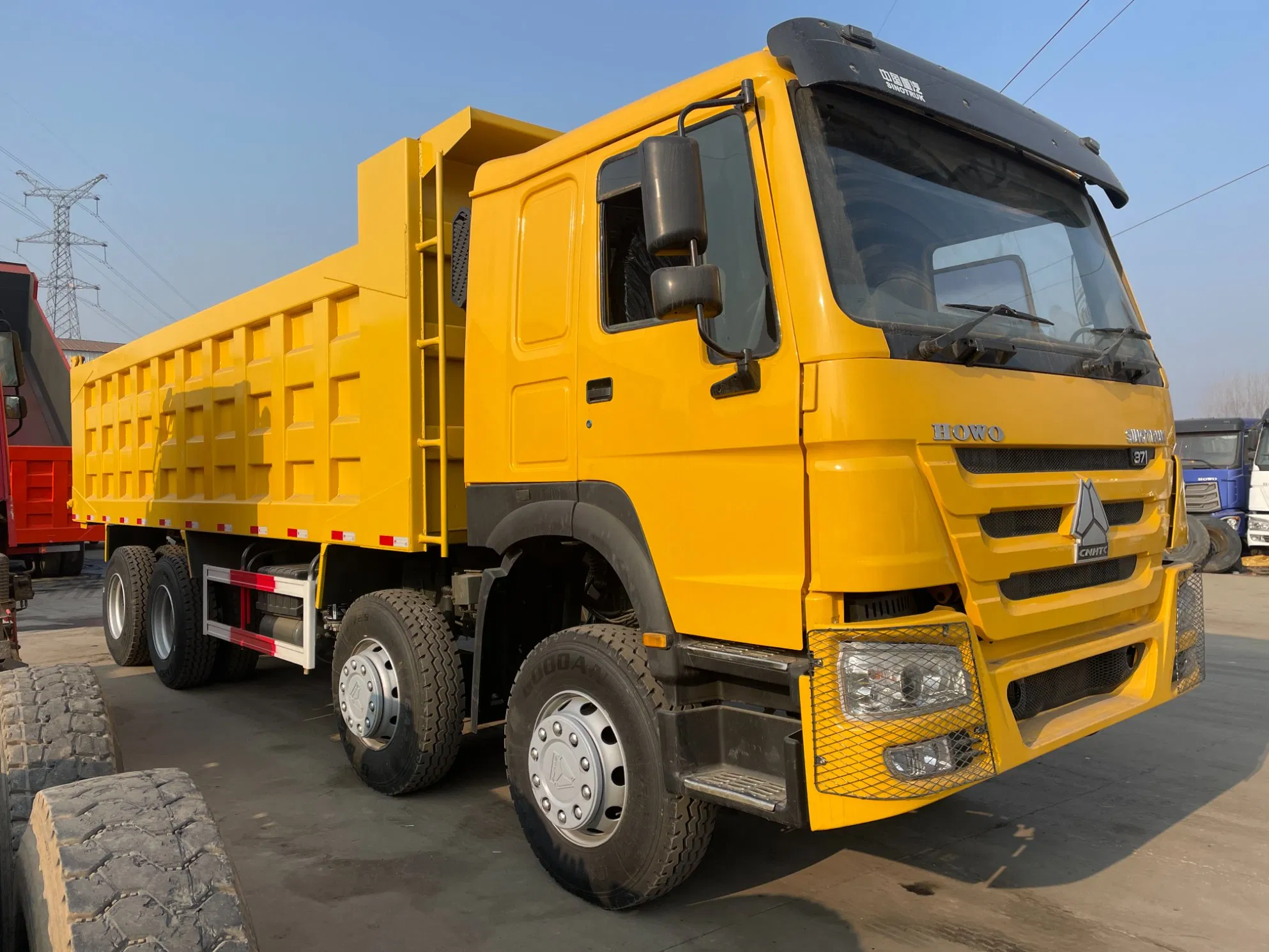 12 Wheel Heavy Duty Truck Sinotruk HOWO Dump Truck