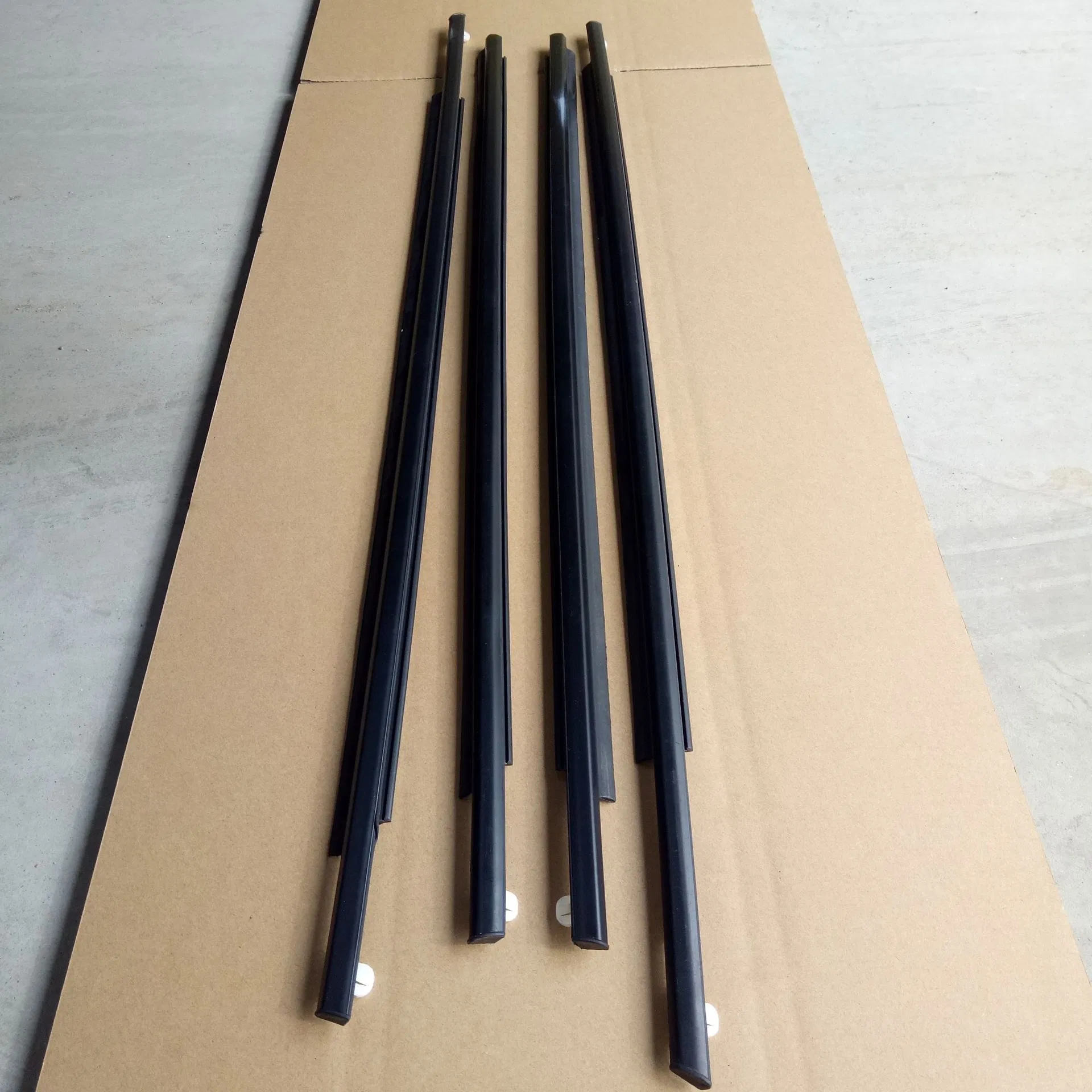 4PCS Toyota 0718 Tantu Tundra Car Door and Window Glass Outer Pressure Strip