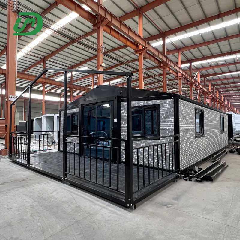 30 FT Flat Roof Hot Selling Foldable Easily Installed Container House