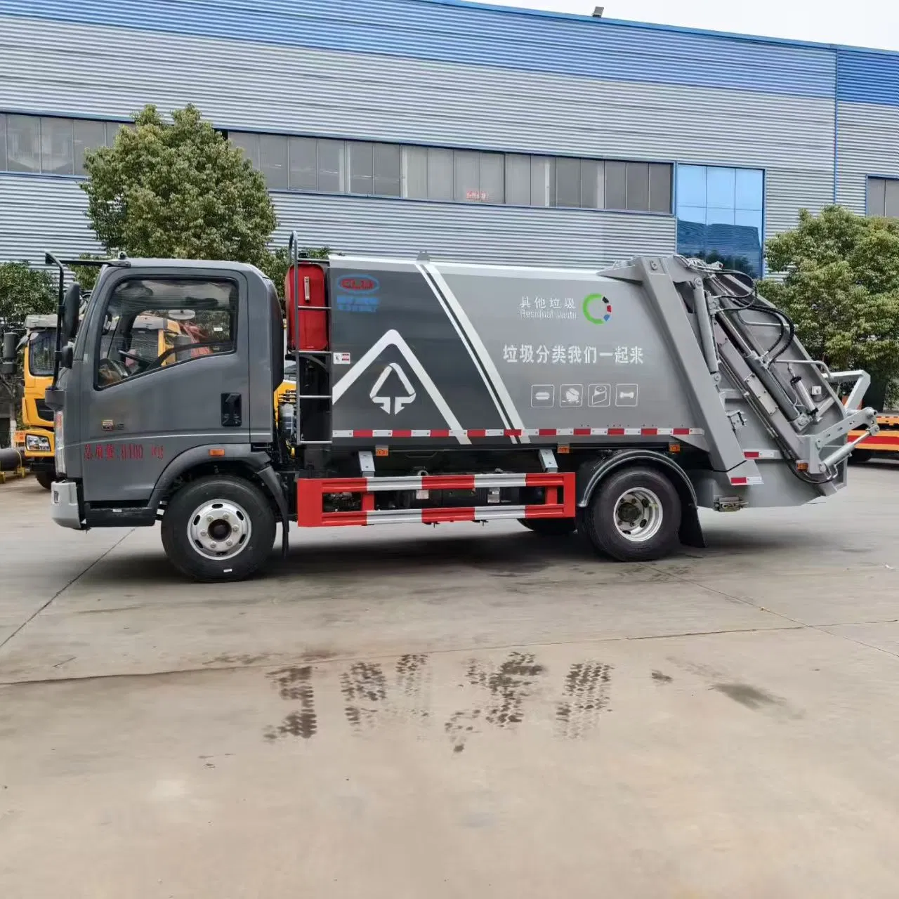 Customized Sinotruk Compression Garbage Truck, Garbage Truck Manufacturer