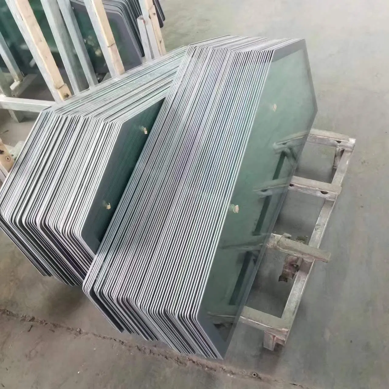 Construction Vehicles Glass Excavator Glass, Loader Glass, Crane Glass Tempered Glass