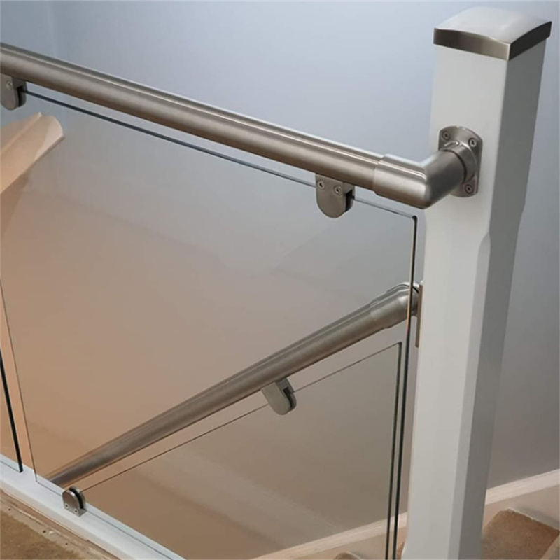 Three Quarter Tube Support for Railing Staircases in Frameless Glass Balustrade Systems