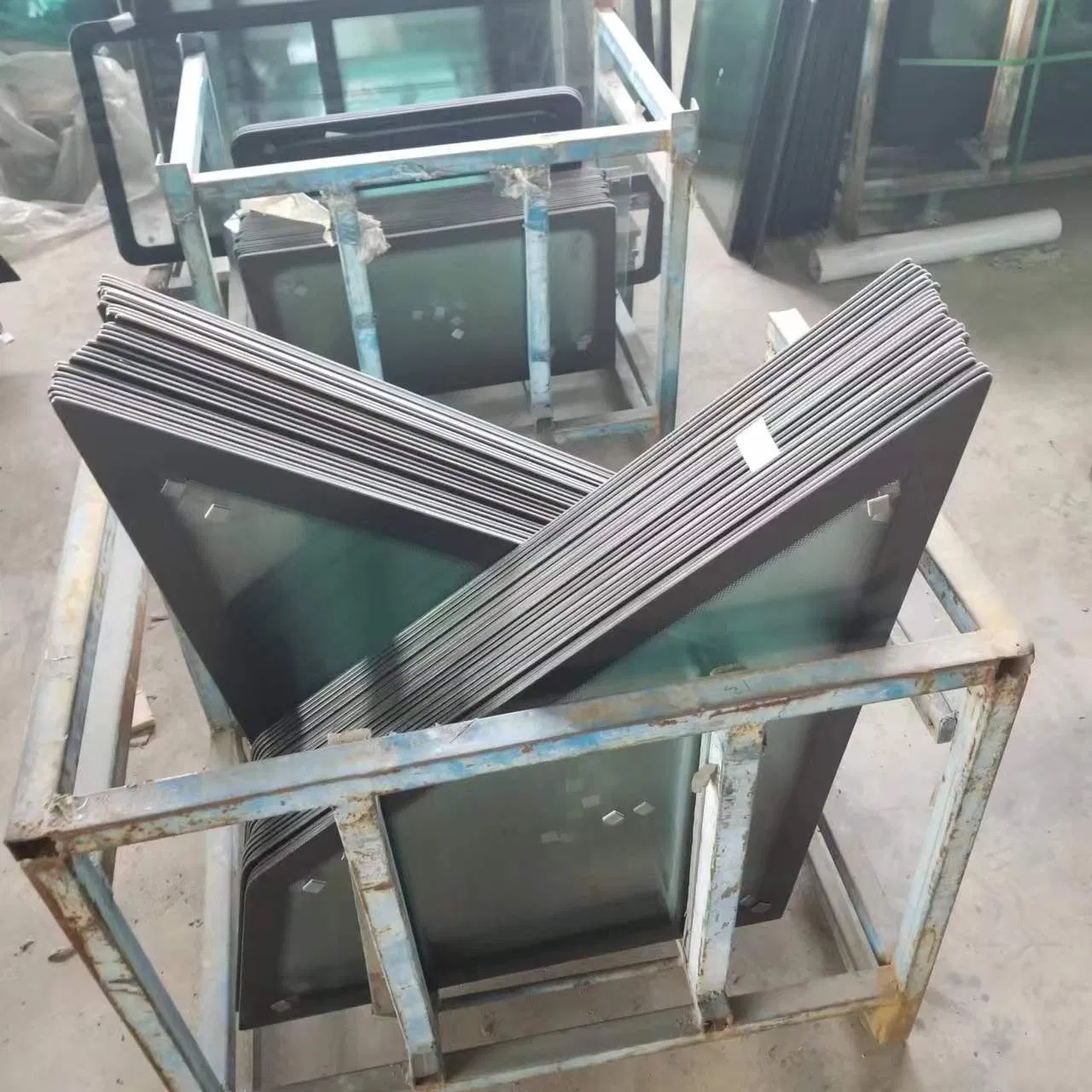 Auto Glass Tempered Glass Side Window Door Glass with Good Quality From China Factory
