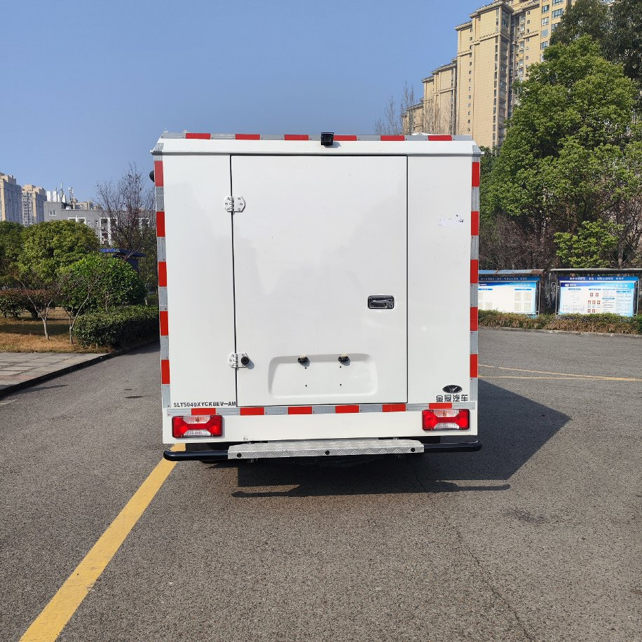 Bulletproof Cash-in-Transit Vehicle Security Van for Cash Logistics High-Security Van Cash-in-Transit Money Armored Cash Transport Cit Vehicle Car