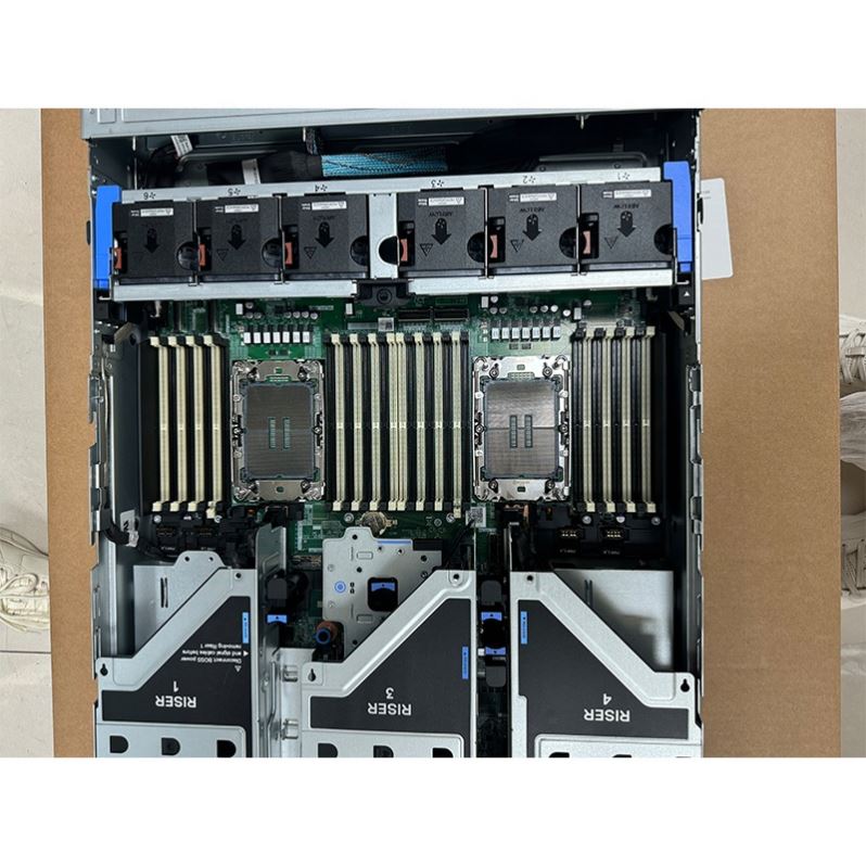 Shenzhen Dell PowerEdge R760 Intel Xeon 6430 Processor in a 2U Rack Server