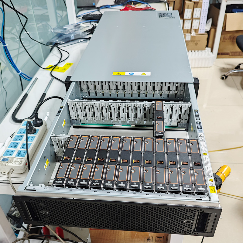 PowerVault ME5084 Array Cabinet 32GB Cache 32GbFC Dual Control Expandable 48 Pieces 3.5'' Hard Disk Network Storage Stock