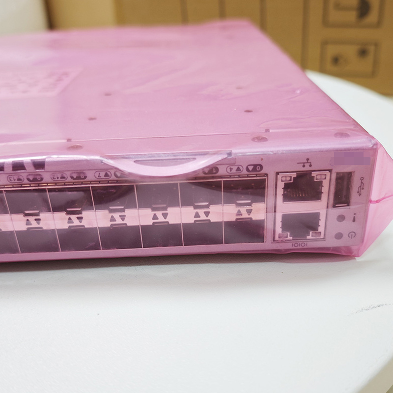 EMC Connectrix DS-6620B 48-Port 10/100/1000Mbps Network Switch with SNMP & QoS Rack-Mount Kit for 24x16Gb SFPs