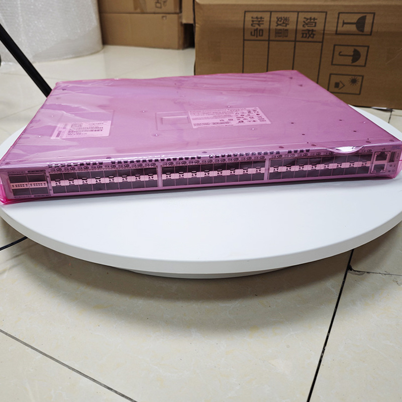 EMC Connectrix DS-6620B 48-Port 10/100/1000Mbps Network Switch with SNMP & QoS Rack-Mount Kit for 24x16Gb SFPs