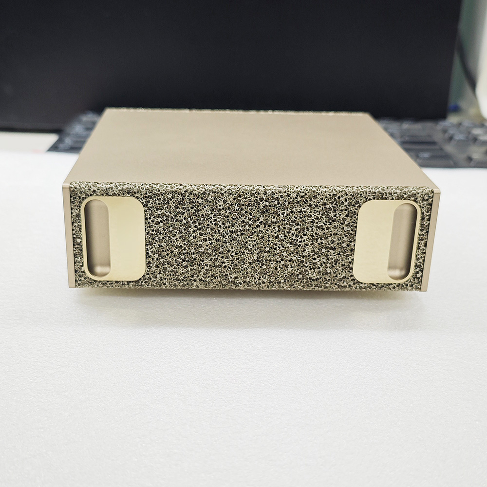 Dell DGX GB10 128G Multitask Concurrent Running Memory High Reliability Solid State Drive AI Intelligent Computing Station