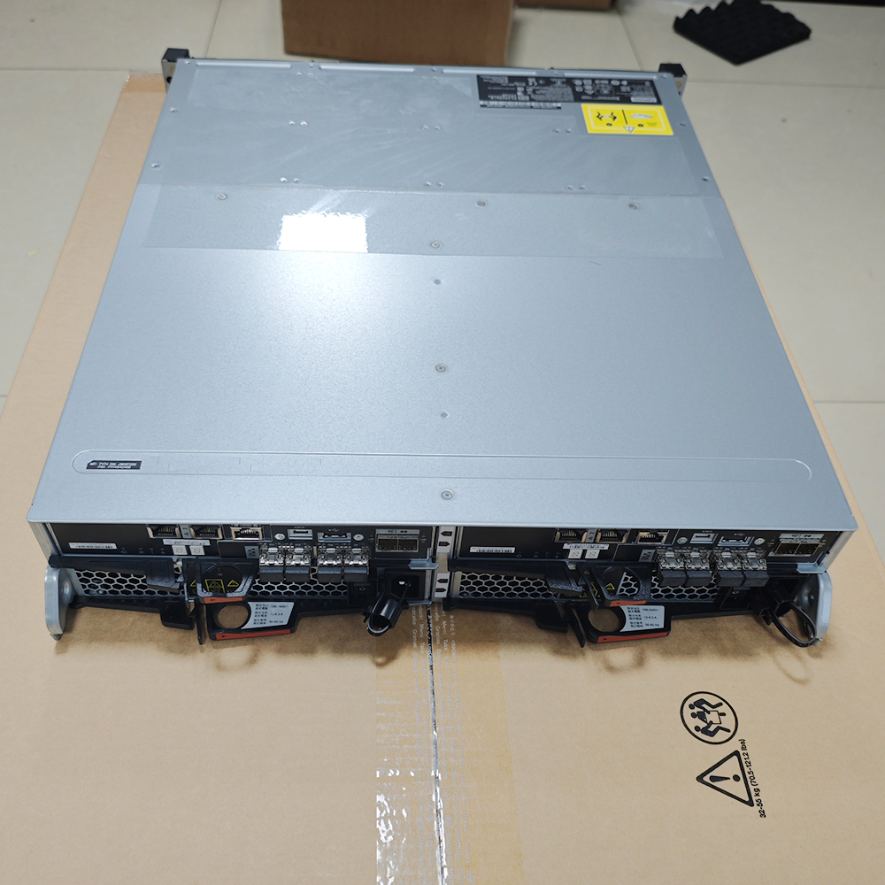 ThinkSystem DE4000H Hybrid Storage Array