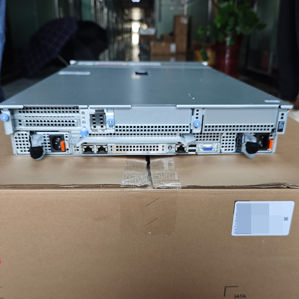 Dell New PowerEdge R7625 2U Rack Server High Quality EPYC 9124 3.0GHz 16C/32T 64M Cache DDR5 in Stock