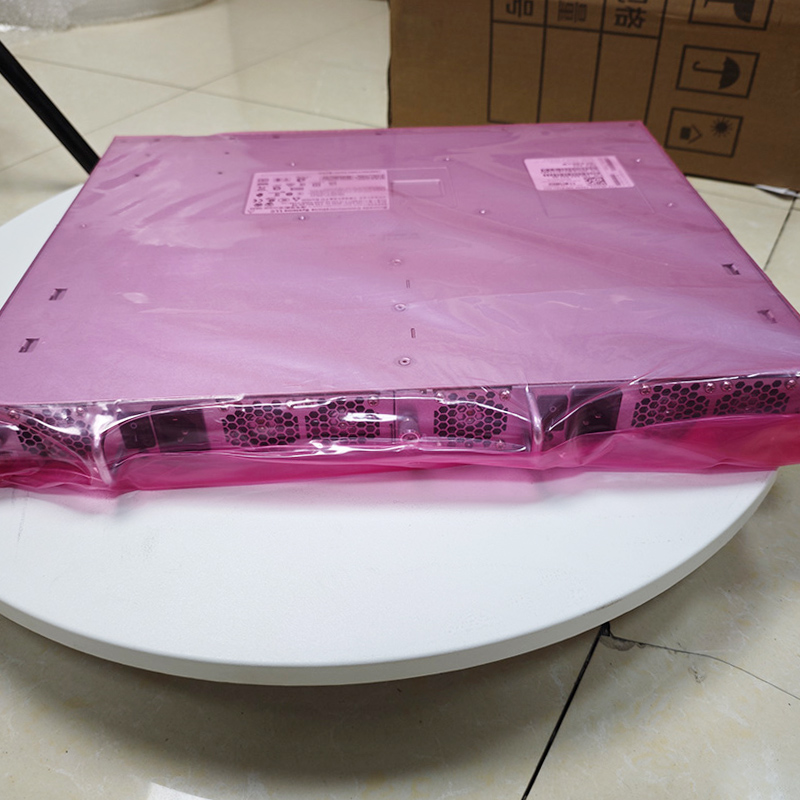 EMC Connectrix DS-6620B 48-Port 10/100/1000Mbps Network Switch with SNMP & QoS Rack-Mount Kit for 24x16Gb SFPs