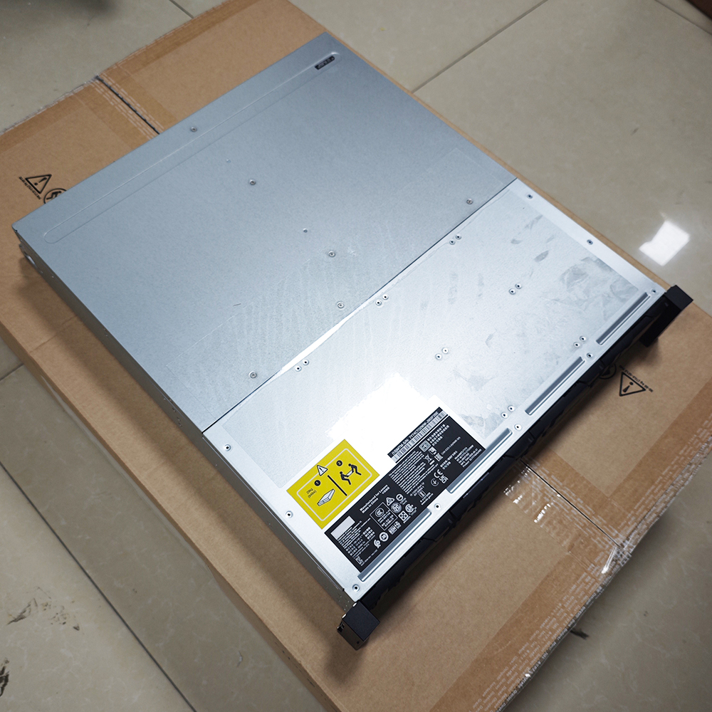 NEW ThinkSystem DE4000H Hybrid Storage Array   Data Storage