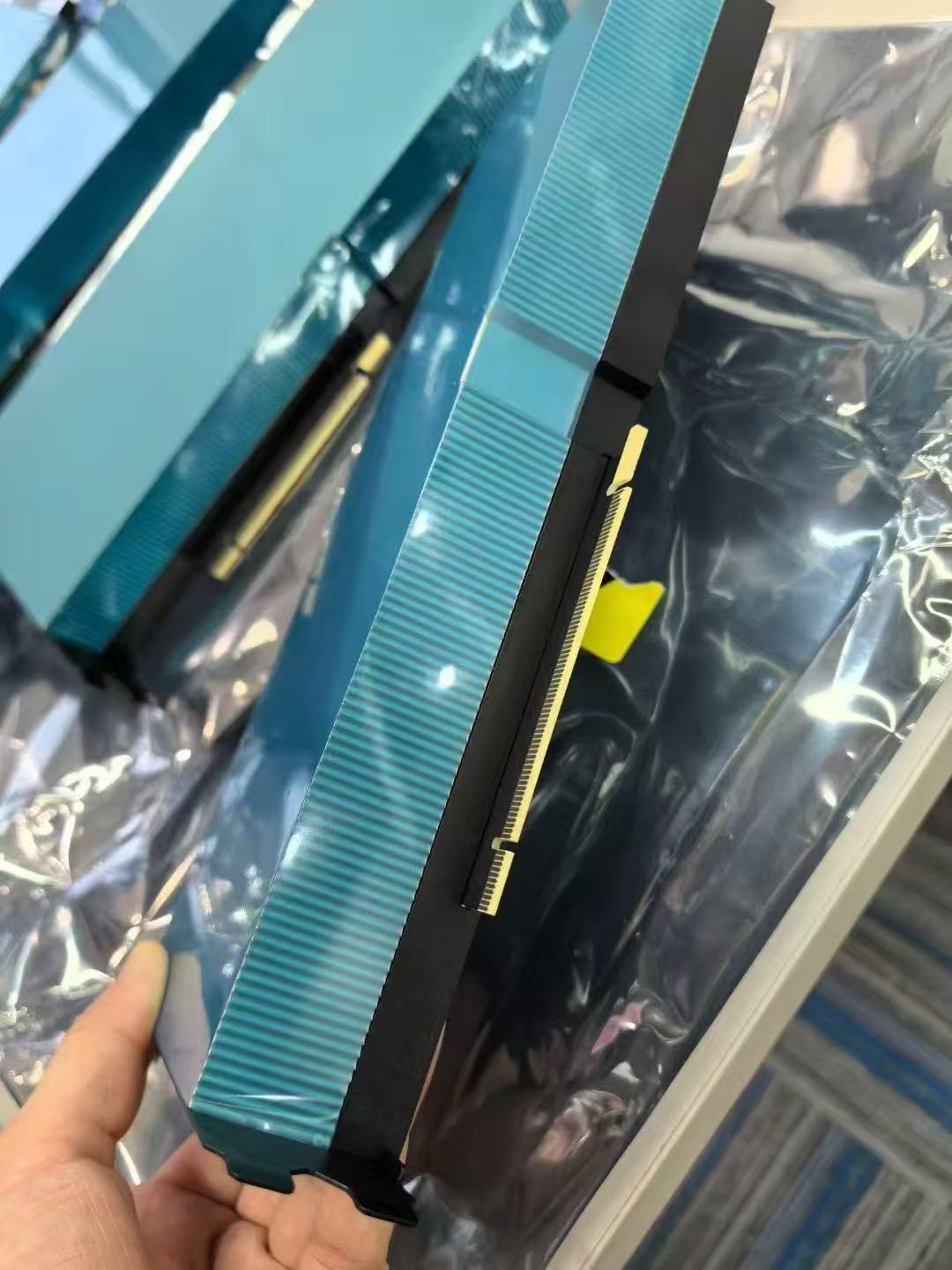 New in Stock 900-21001-0020-100 80GB Tesla PCIE Custom-made GPU HBM2  2Slot Computer High Performance Graphics Card