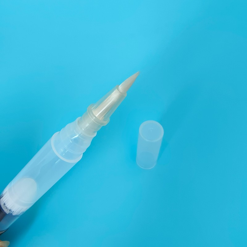 High Quality Fashionable 4ml Empty Lip Gloss Tube Nail Care