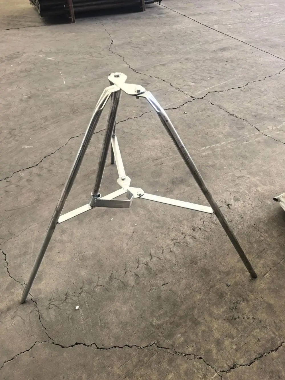 Steel Prop Tripod