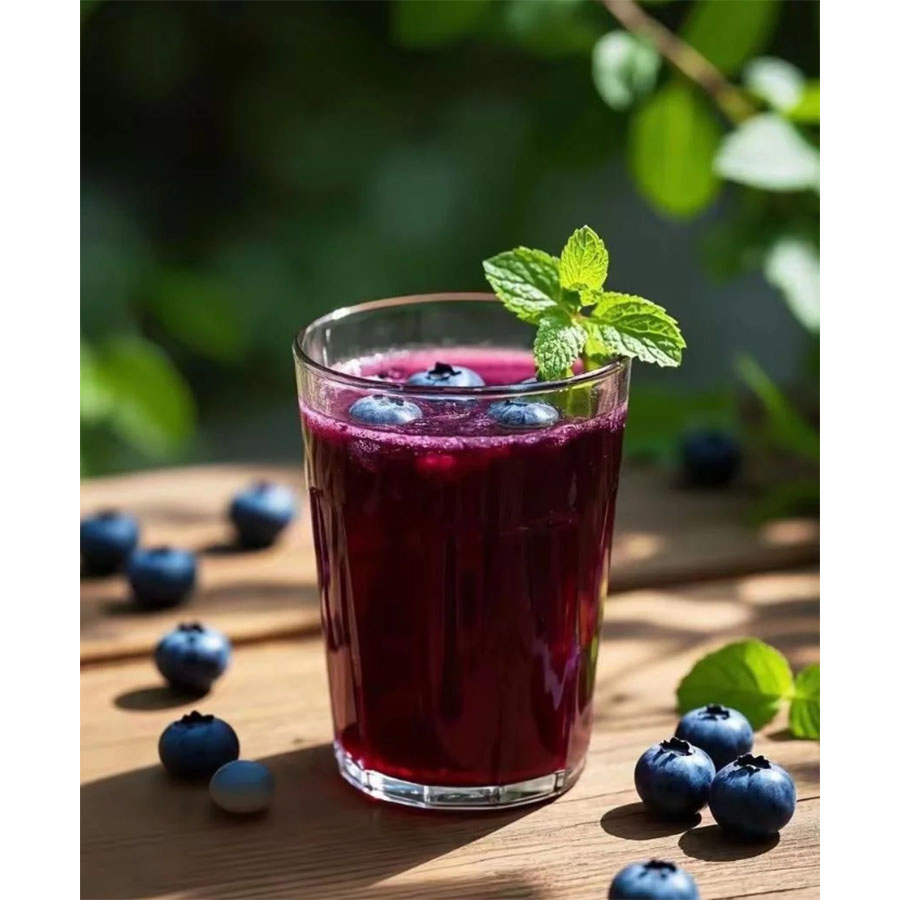 Suco concentrado de mirtilo orgânico puro, rico em nutrientes, prensado a frio em grande quantidade