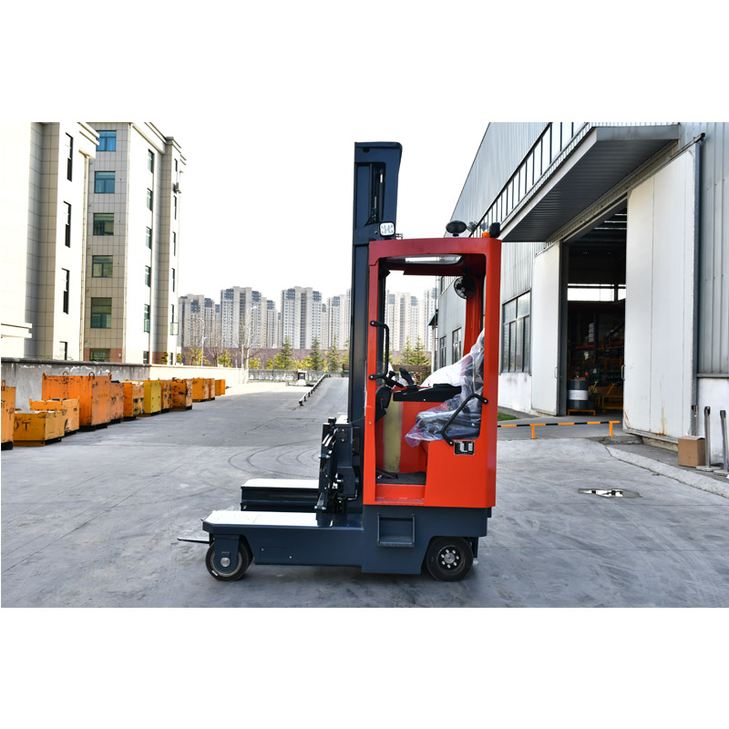 All-Terrain Multi-Directional Forklift for Indoor and Outdoor Use