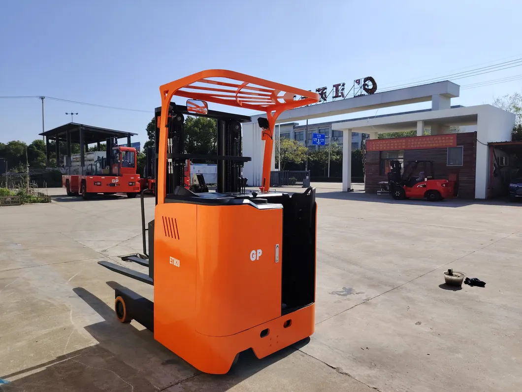 Electric Reach Truck View 3