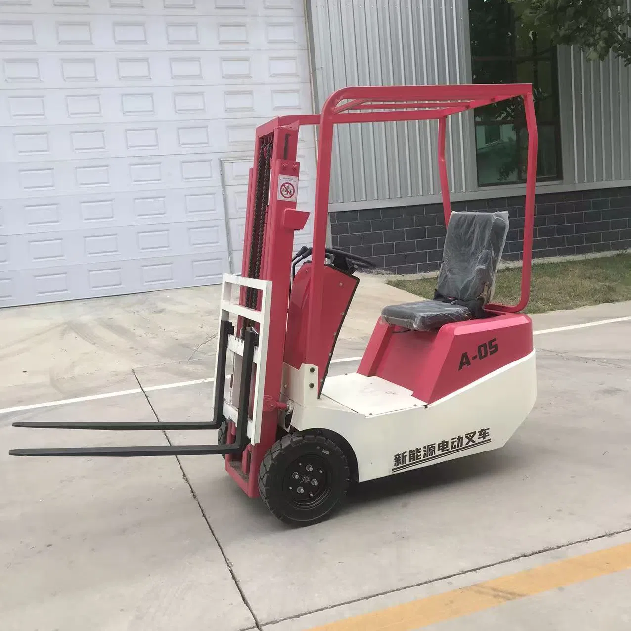 Easy-to-Operate Full AC Electric Warehouse Narrow Aisle Mini Zero Emission/ Eco-Friendly Forklift