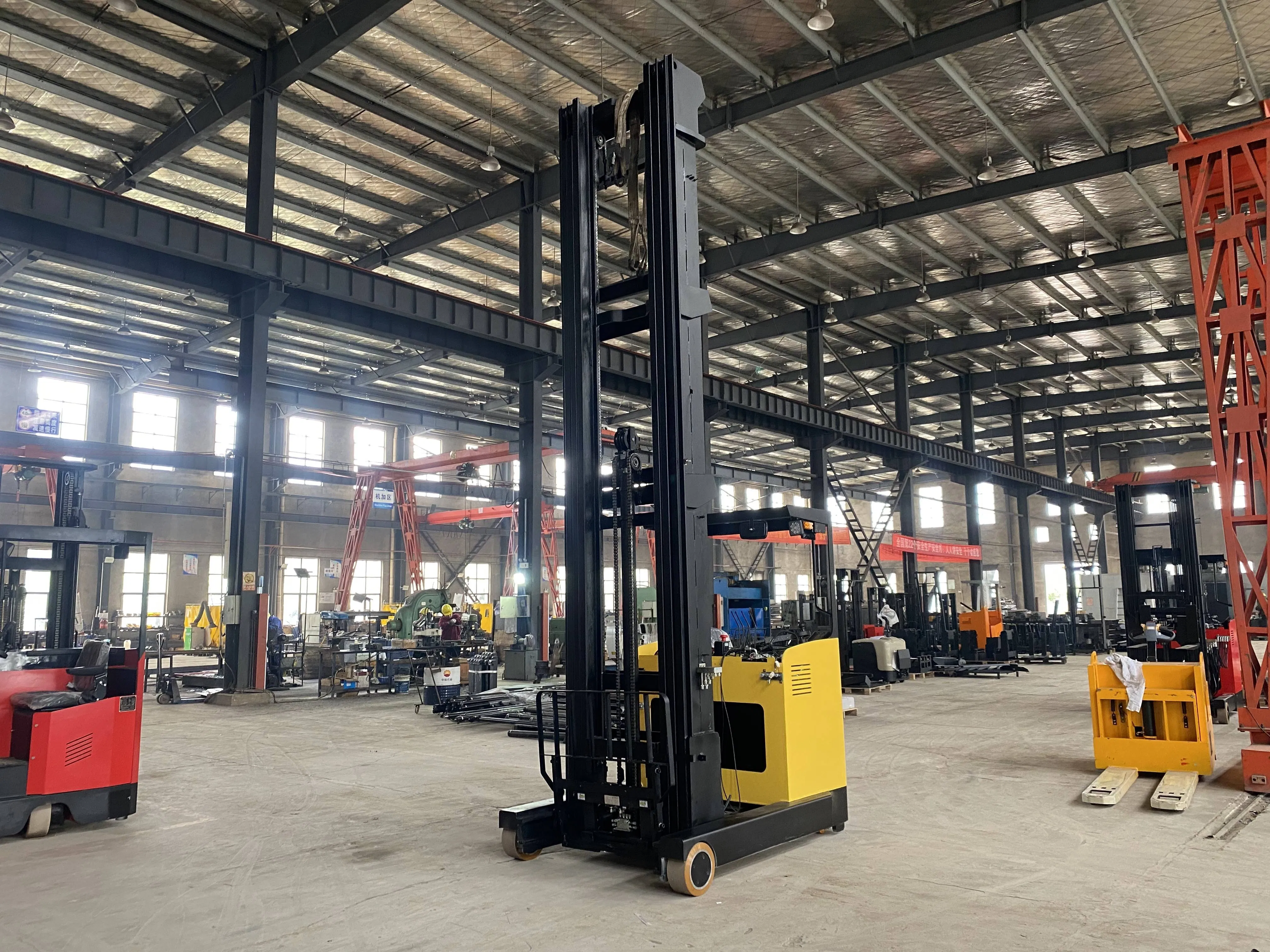 12m 13m 14m Top Lifting Electric Reach Truck