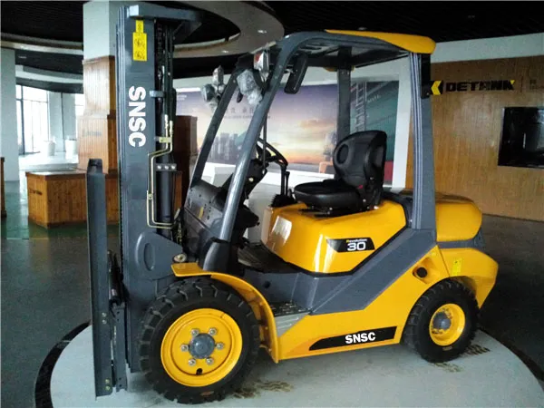 Diesel Forklift Front View