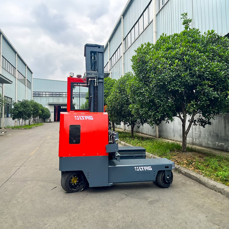 Four Wheels 4ton 4.5ton Multi-Directional Side Loader Electric Forklift