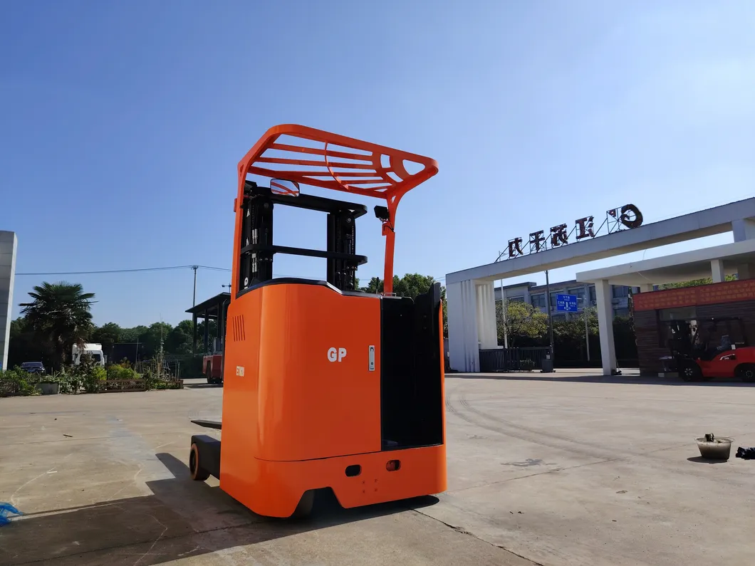 Electric Reach Truck View 6