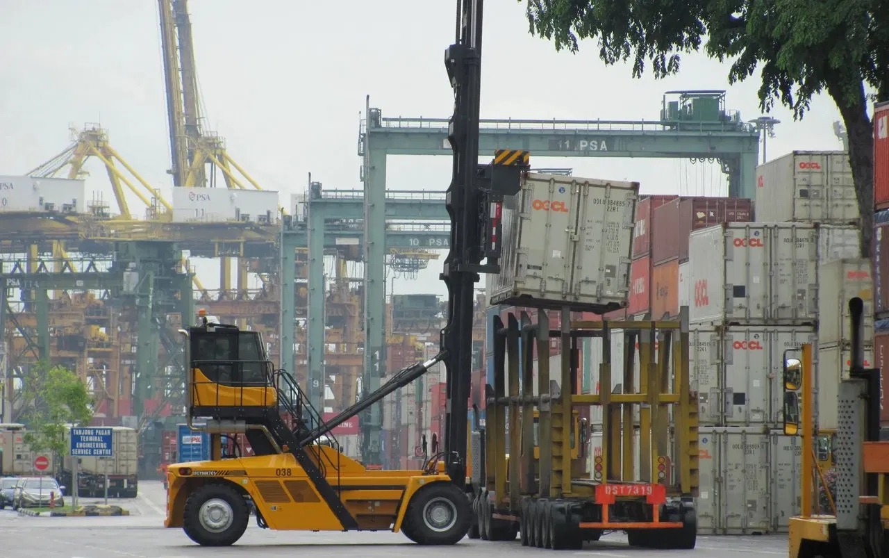 9t Electric Empty Container Handler Sdce90K7e2 for Rwanda