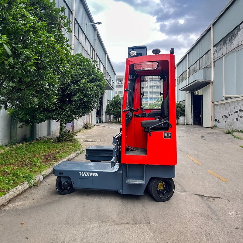 Four Wheels 4ton 4.5ton Multi-Directional Side Loader Electric Forklift