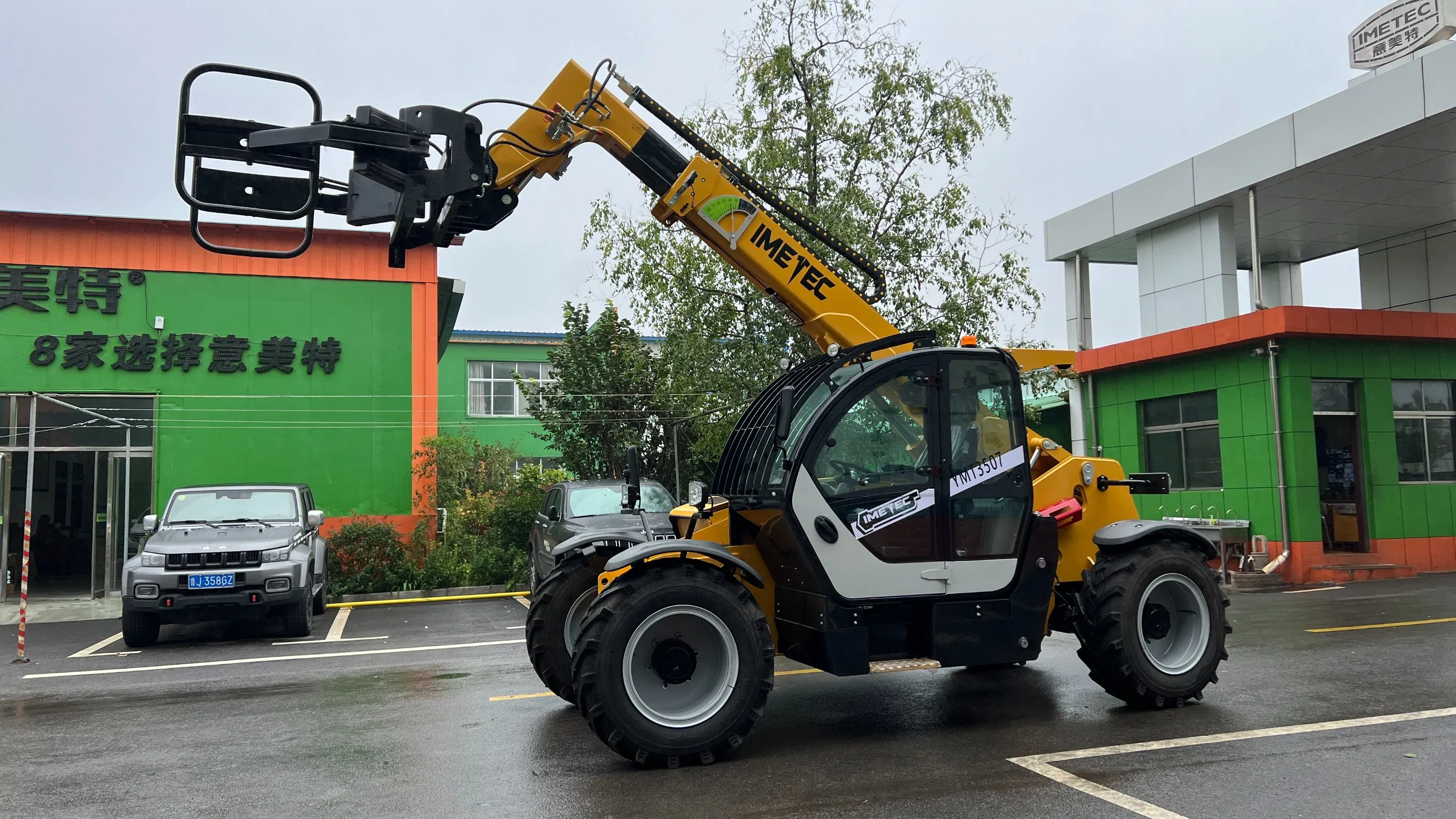 Hybrid Power System Eco-Friendly Solution Energy-Efficient 7metes 3tons Telescopic Handler