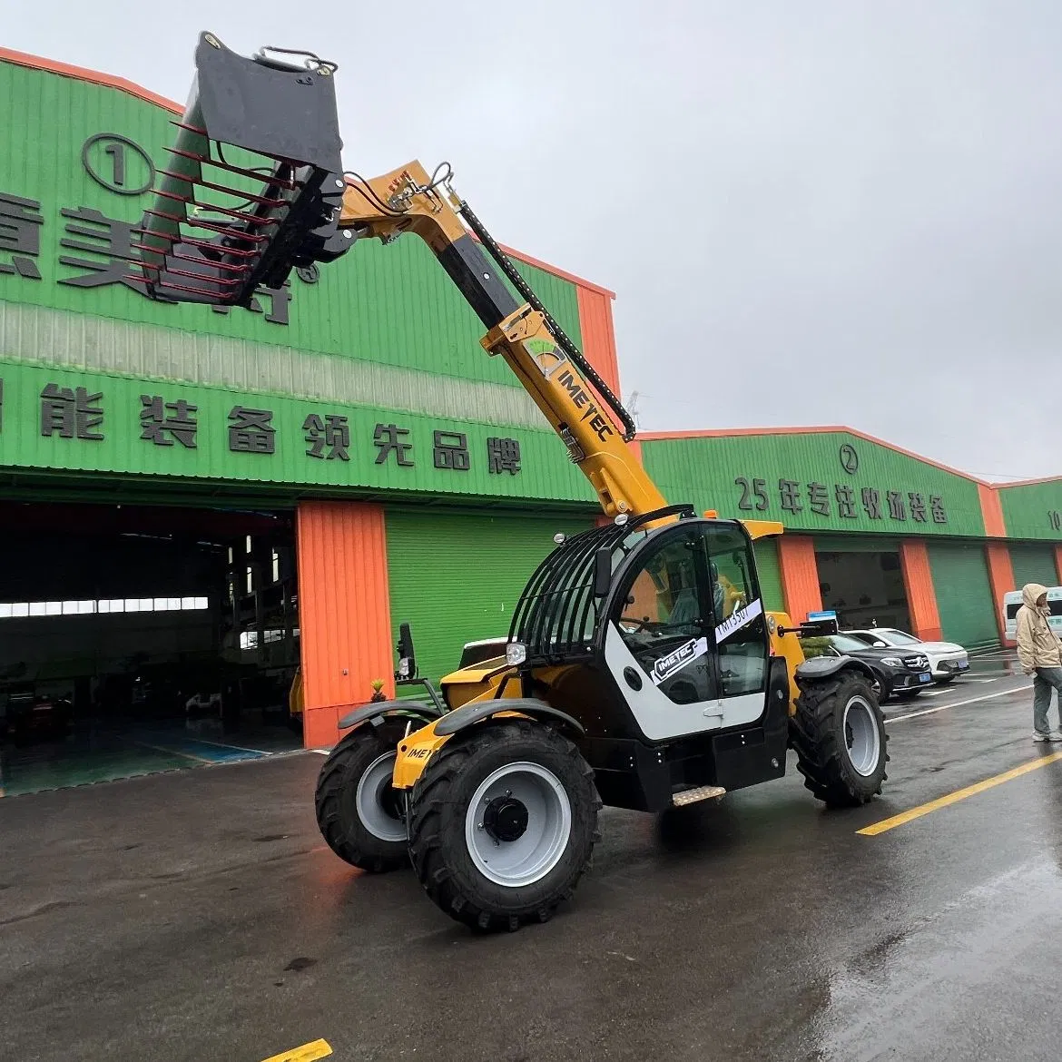 Hybrid Power System Eco-Friendly Solution Energy-Efficient 7metes 3tons Telescopic Handler