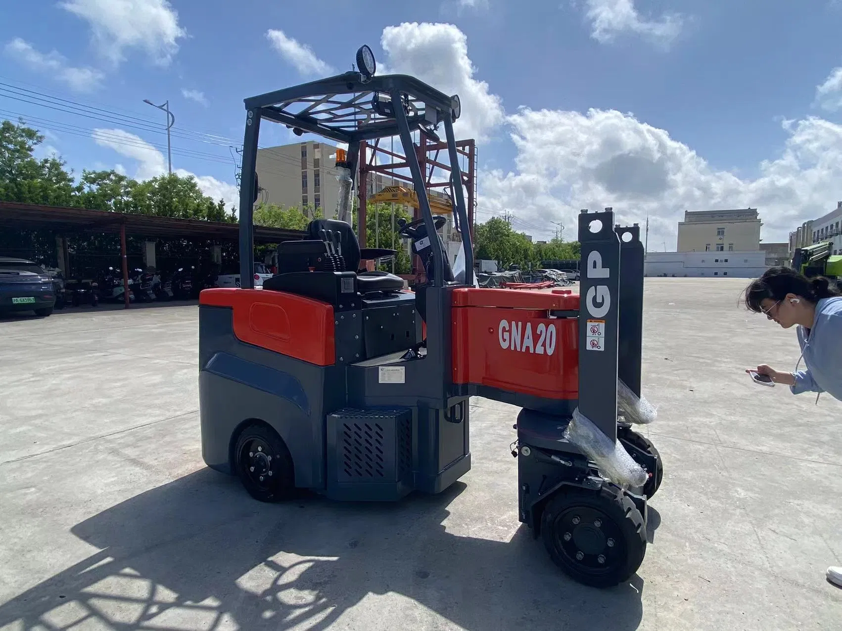 2ton Narrow Aisle Forklift Truck Highly Lift Seated-Drive Type Electric Lifting Forklift