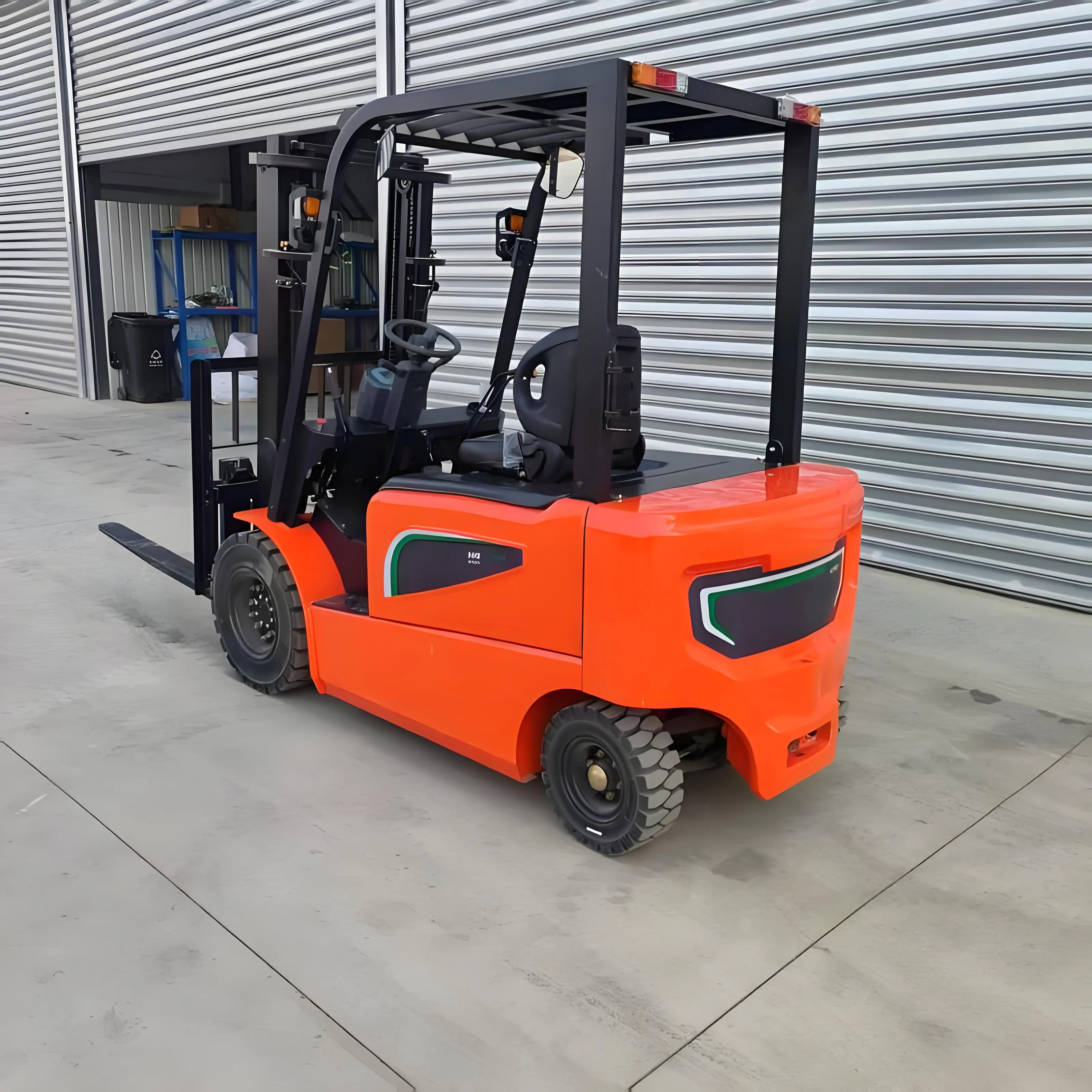 Multi-Directional Portable Electric Lithium Battery Forklift Truck Handling Equipment