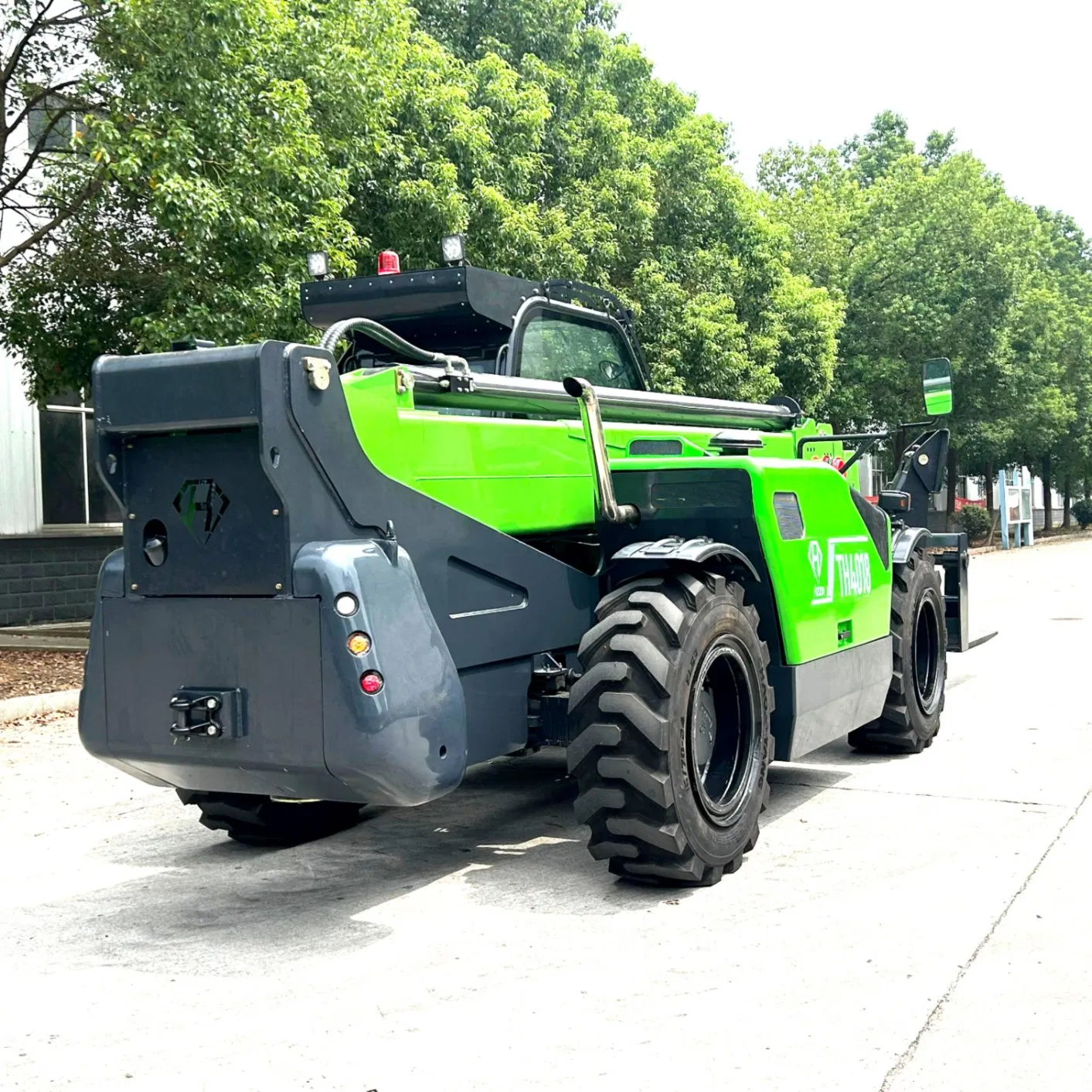 New Telescopic Forklift 4 Ton18 Meters Boom Diesel Telescopic Handler with Cummins 92kw Engine