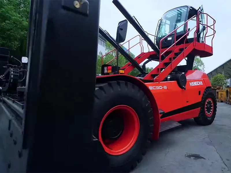 9 Ton Handler Side View