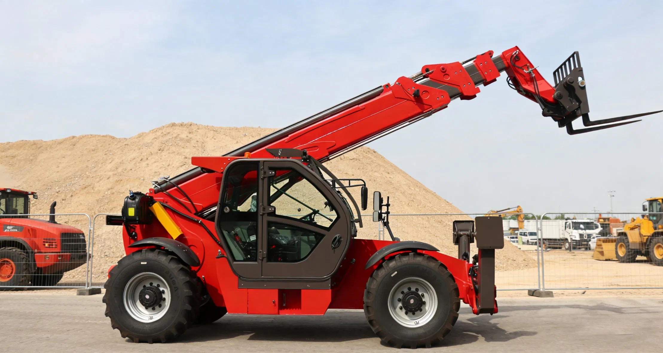 Factory Pricet4018 4000kg Telehandler Small Construction Hydraulic Telehandler Telescopic