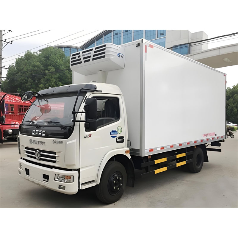Low Price 6-7 Tons Refrigerated Truck 5.2m Reefer Cooling Van Refrigerator Box Truck for Sale in Ghana