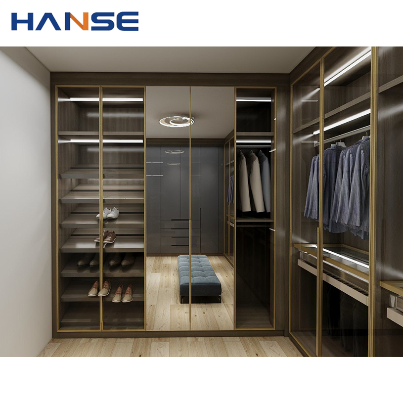 Hotel Furniture Bedroom Modern Built in Wooden Door Closet System Walk in Wardrobe