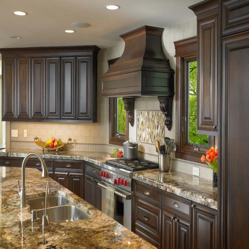 Custom Made Kitchen Furniture with Classical Kitchen Cabinet Pantry Cupboard