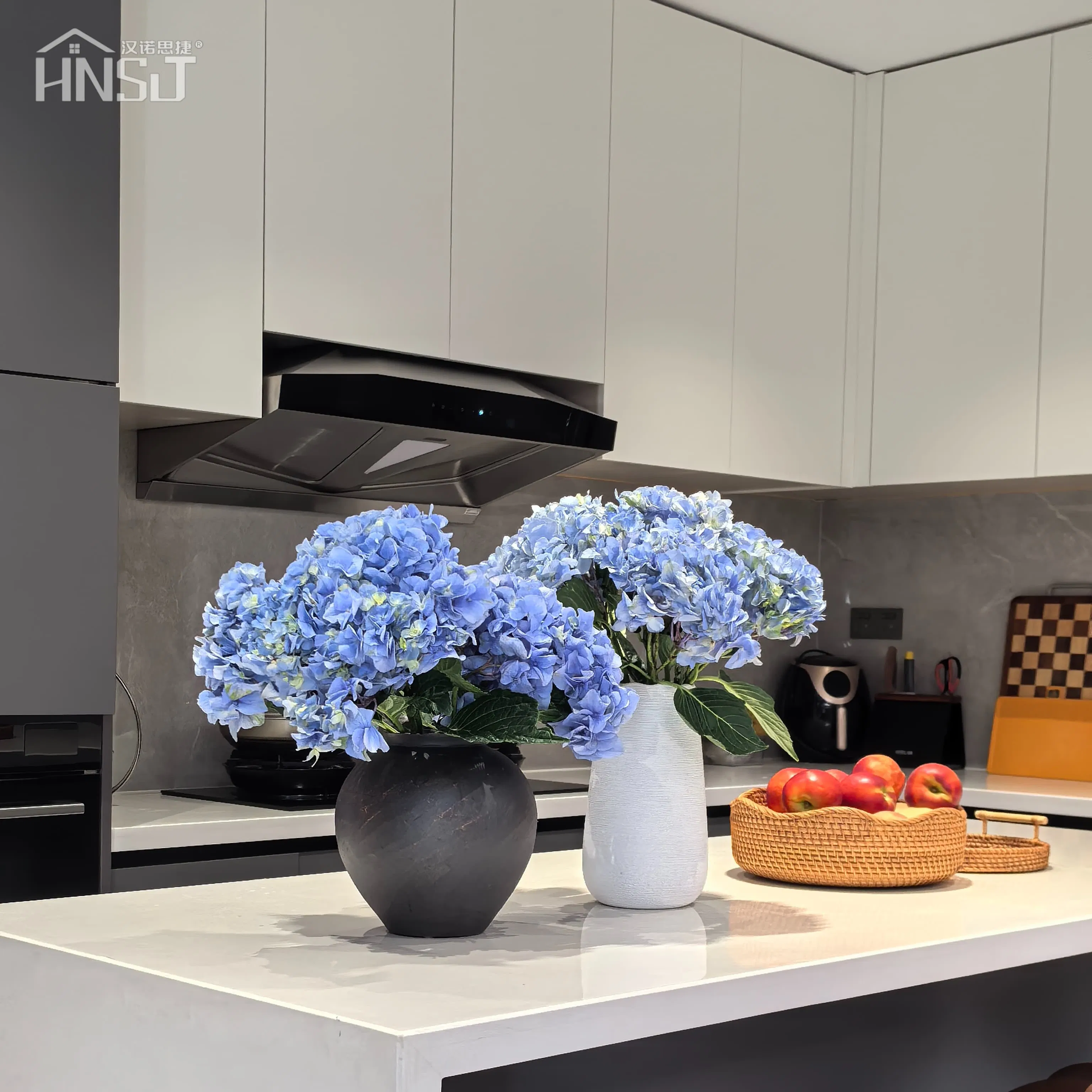 Luxury Style Plywood with Marble Countertop Black Modular Pantry Storage Kitchen Cabinet Aluminium/Popular/Frameless