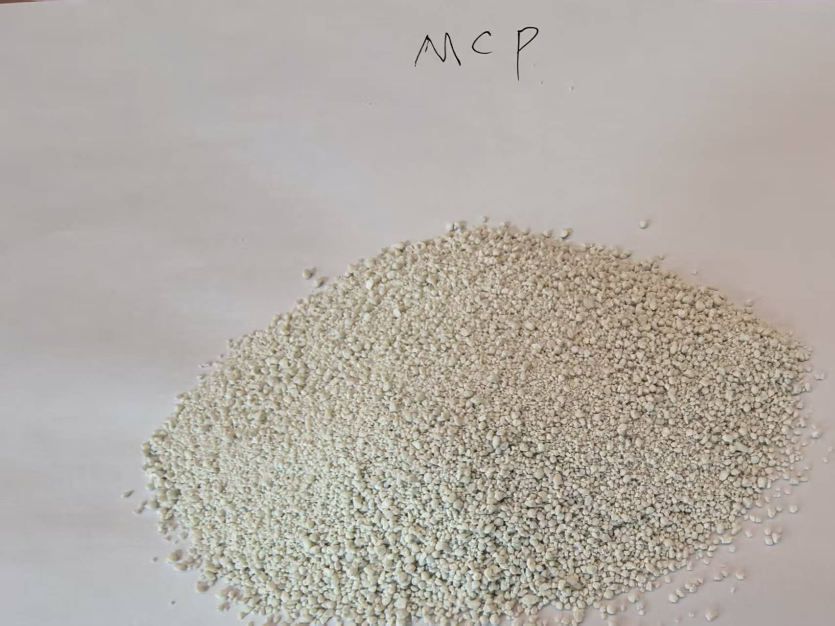 Best Selling MCP Monocalcium Phosphate Feed Additive Bulk Order Discounts Available