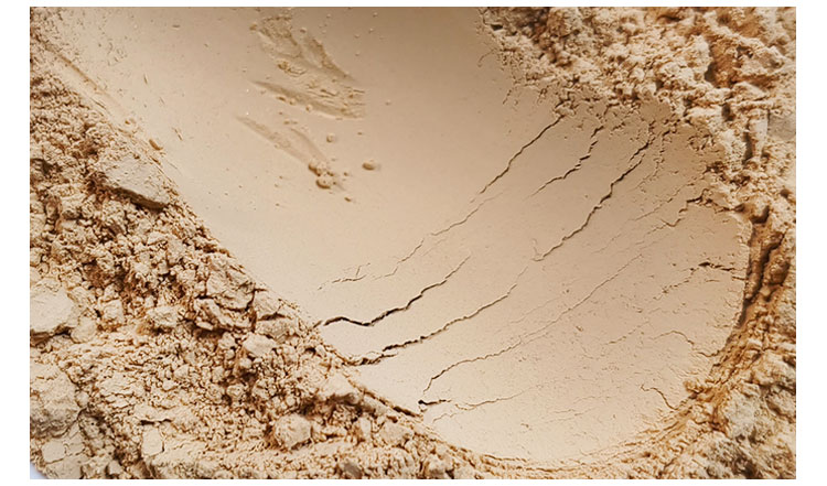 Feed Grade Bentonite Mycotoxin Binder - High-Efficiency Toxin Adsorbent Clay for Poultry, Cattle, Swine & Aquaculture