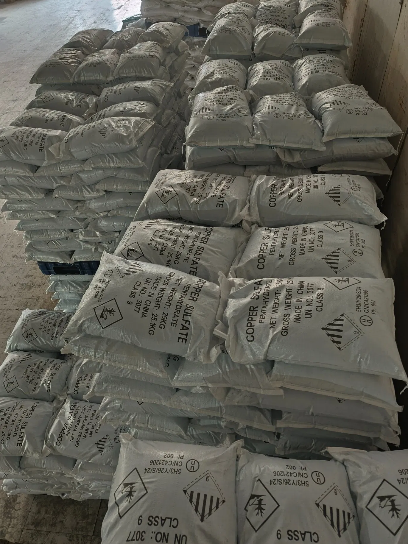 Industrial Grade Chemical Material 98% Copper Sulphate Pentahydrate CAS 7758-99-8