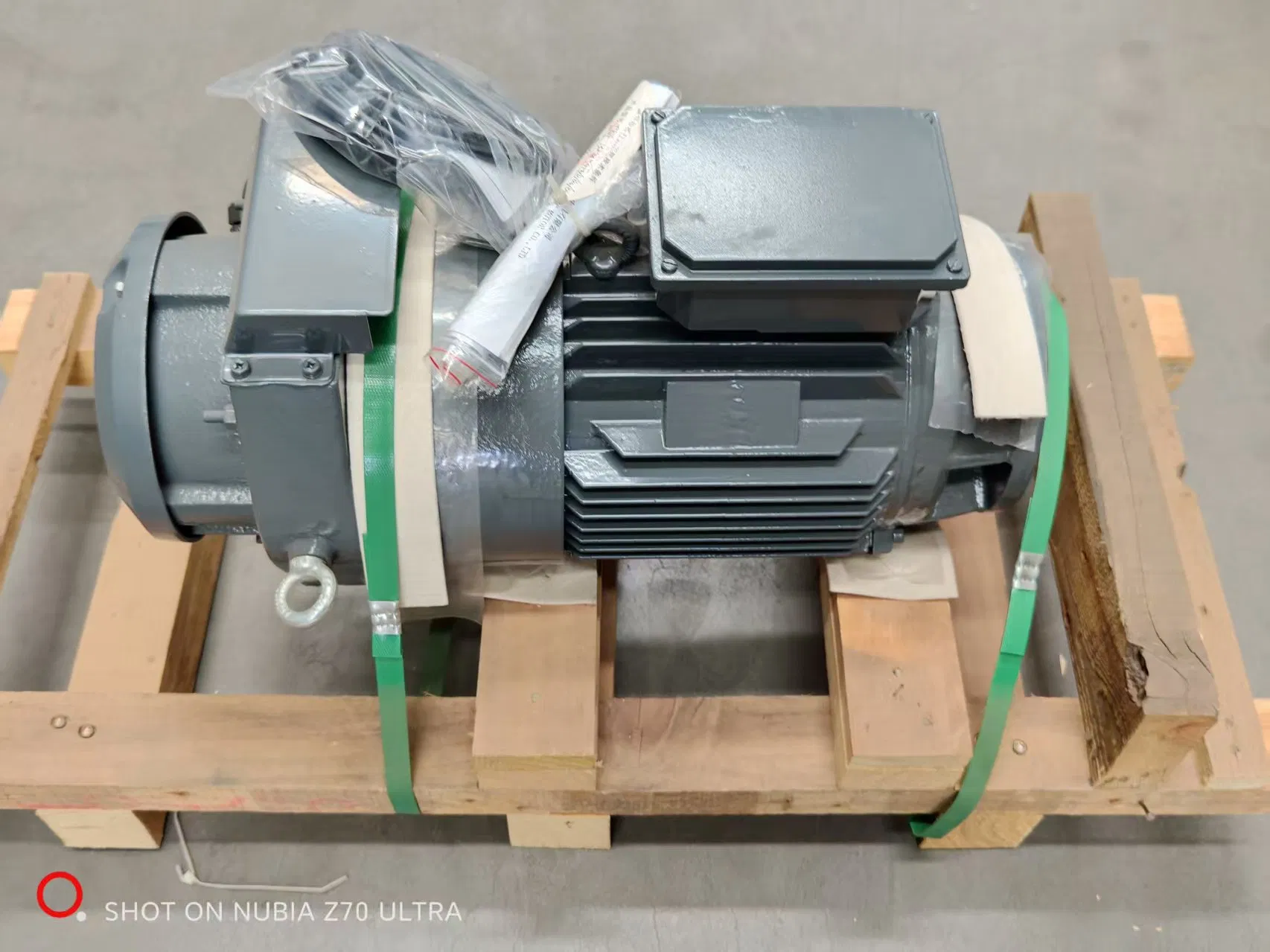 XCMG Official Mini Crane Electric Motor Ytrvf 132s4-4f2/D/B3bm1 Tower Crane Electric Swing Motor for Construction Machinery Spare Parts