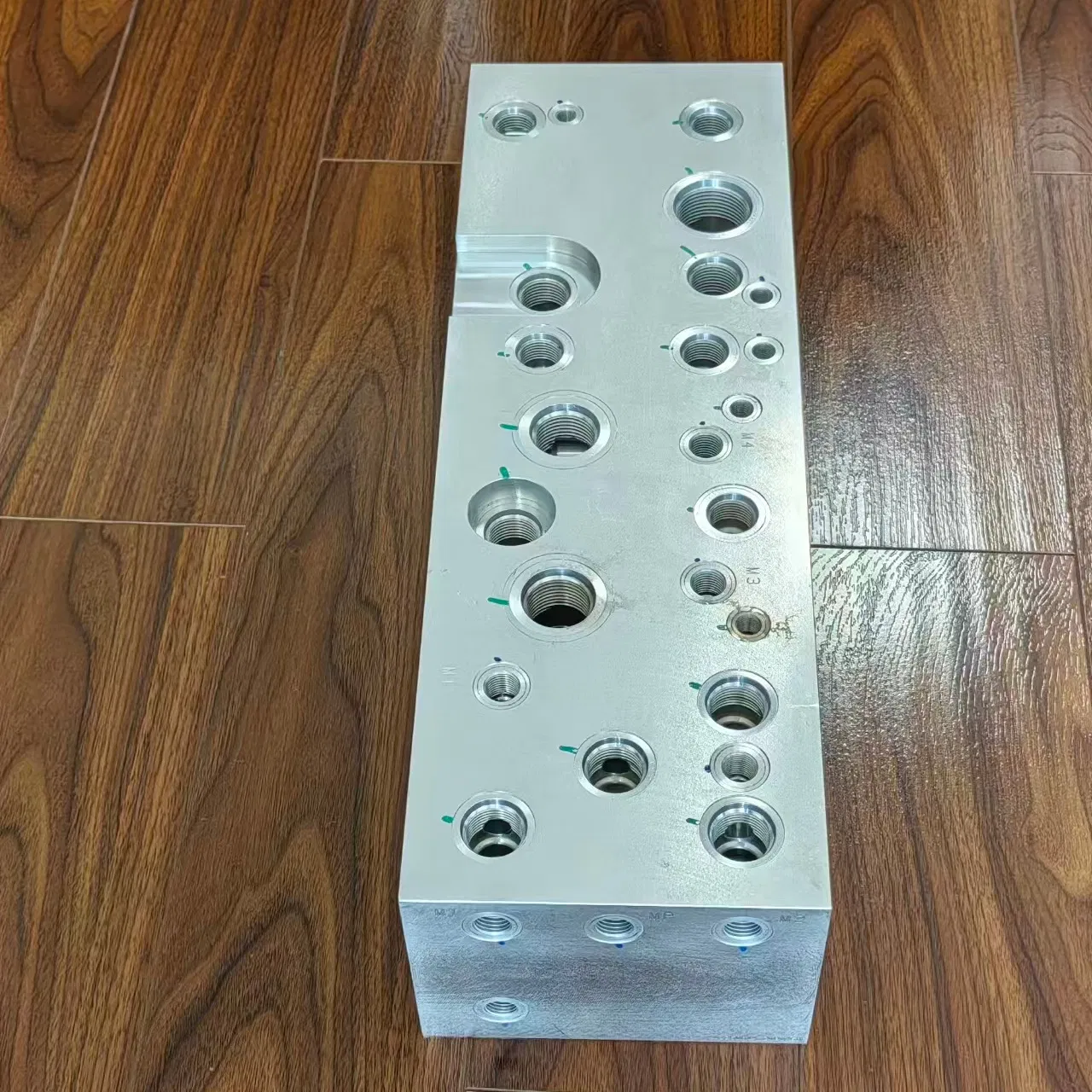 High-Quality Hydraulic Valve Assembly for Versatile Machinery Hydraulic Systems